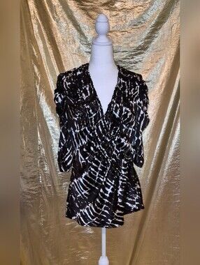 Tracy Reese New York Women's Black & White Tie-Dye V-Neck Tunic